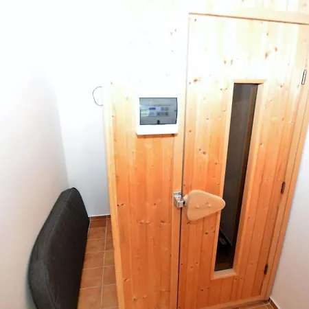 Tasteful In Ernov With Private Pool فيلة
