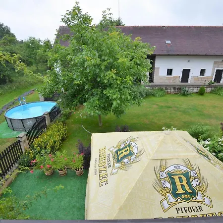 Tasteful In Ernov With Private Pool